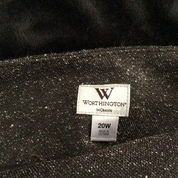 Stylish Brown skirt with leather-like stripes - Picture 8 of 16